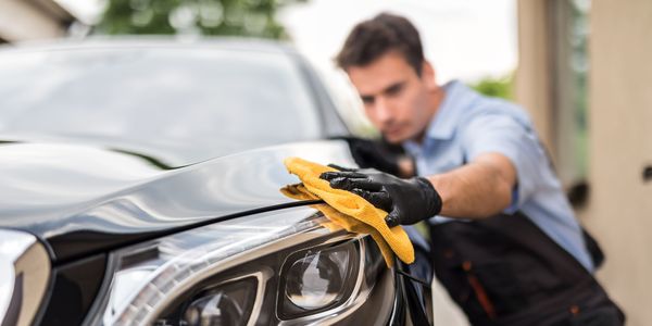 Neuwagen-Optik dank professioneller Fahrzeugaufbereitung